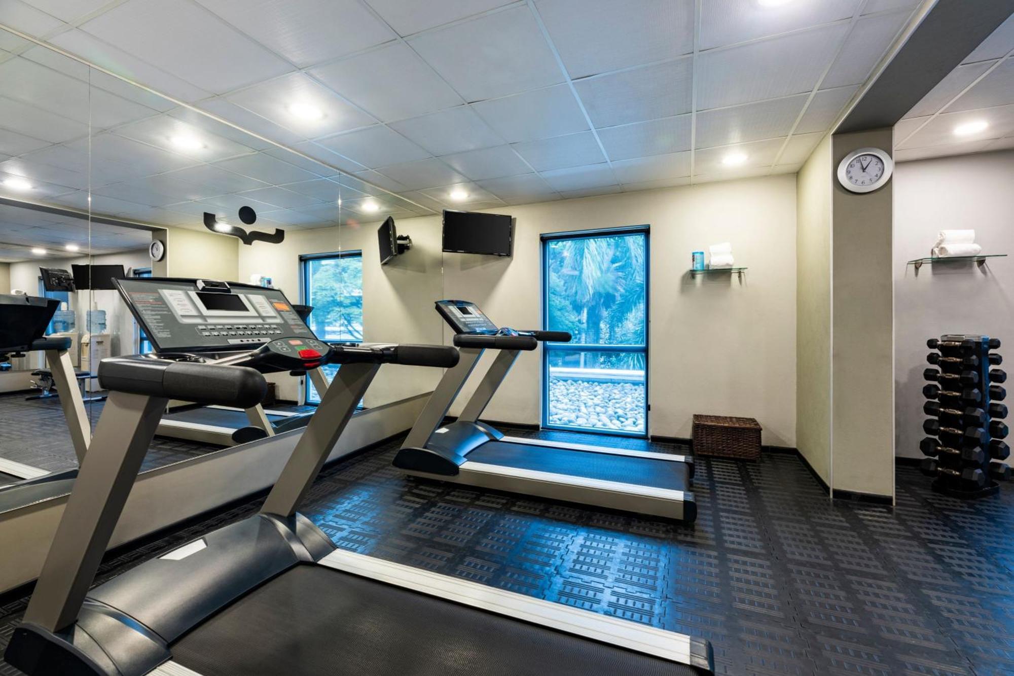 City Express Plus By Marriott Cali Colombia ภายนอก รูปภาพ