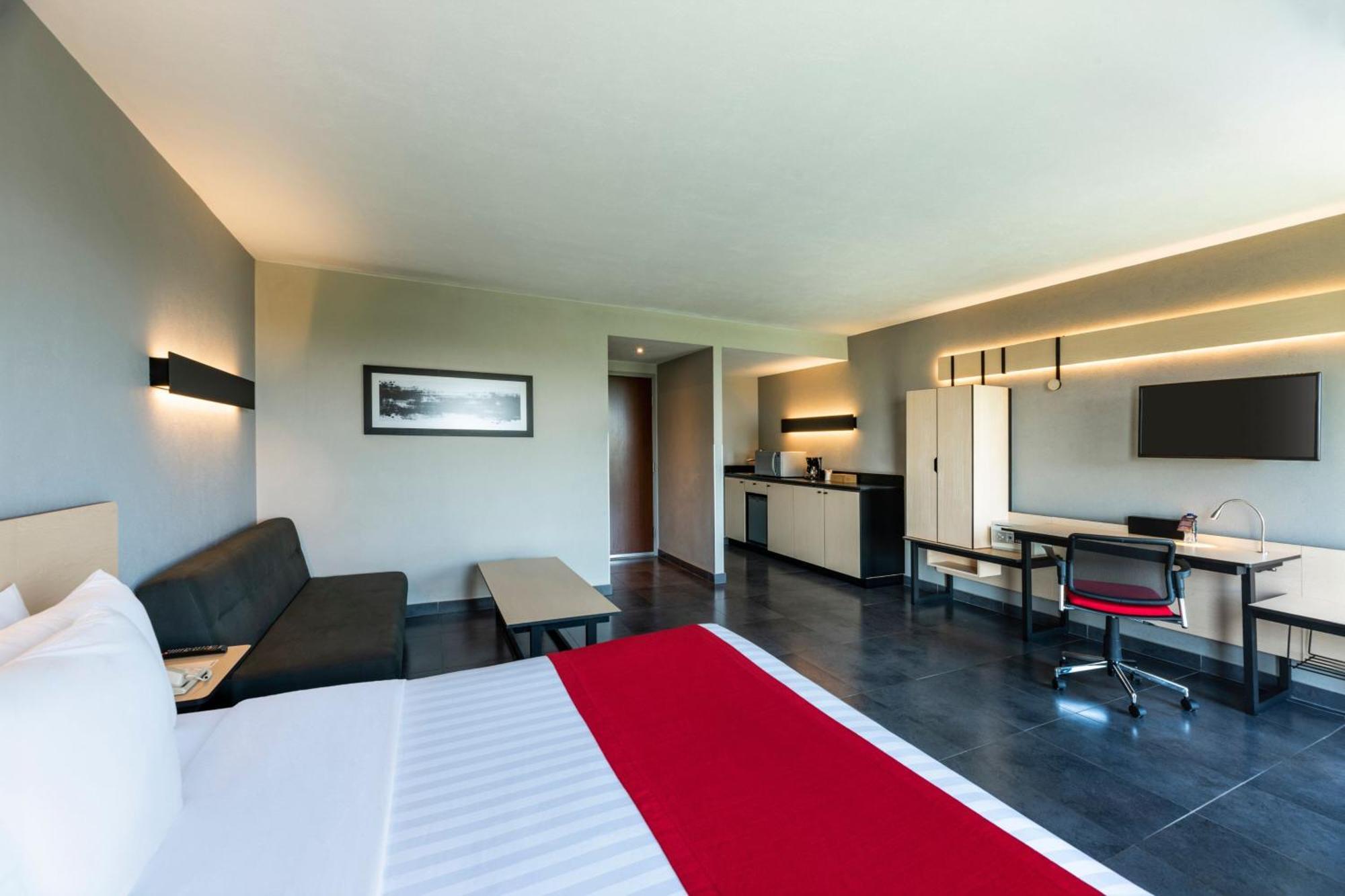 City Express Plus By Marriott Cali Colombia ภายนอก รูปภาพ