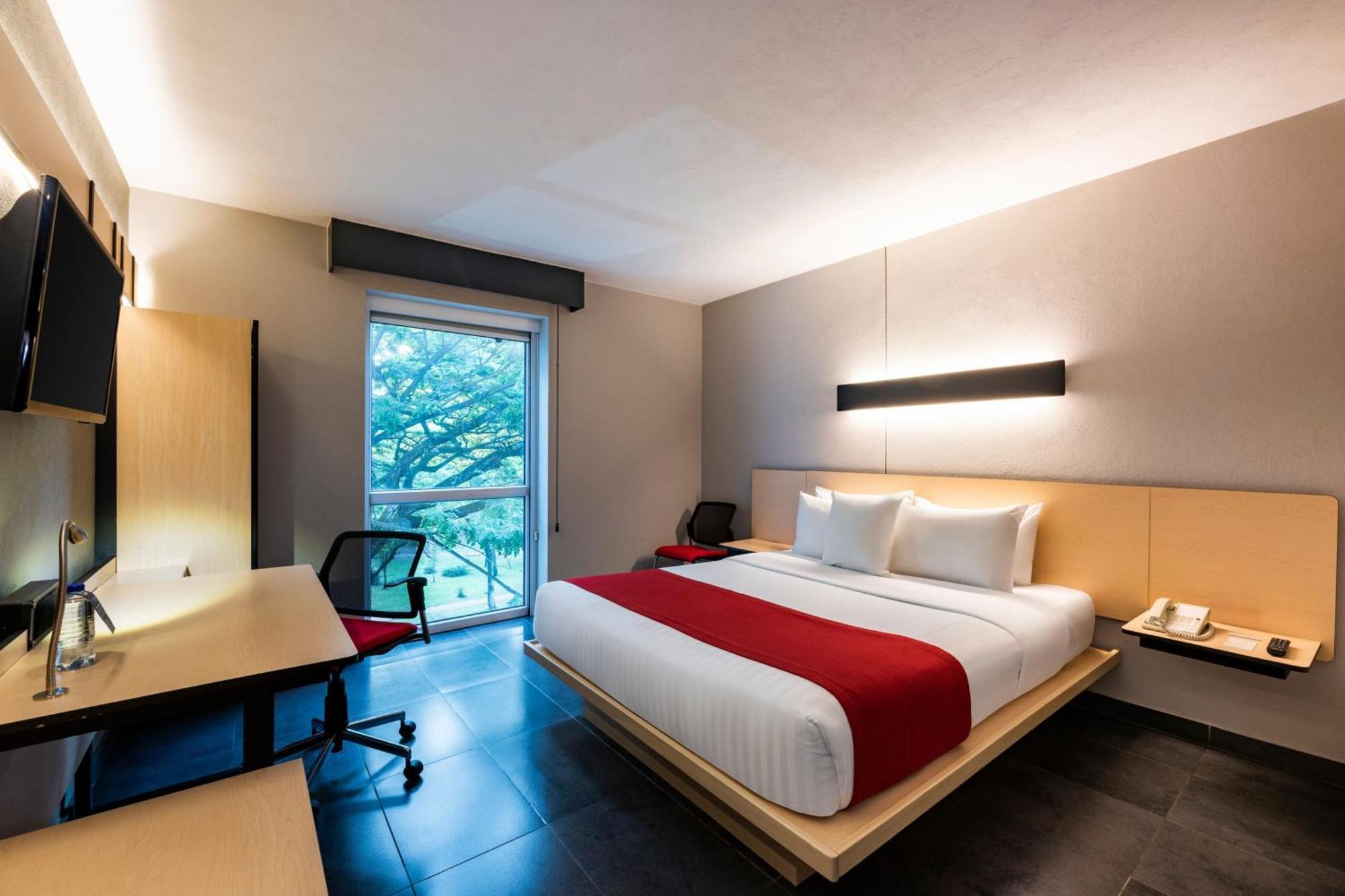 City Express Plus By Marriott Cali Colombia ภายนอก รูปภาพ