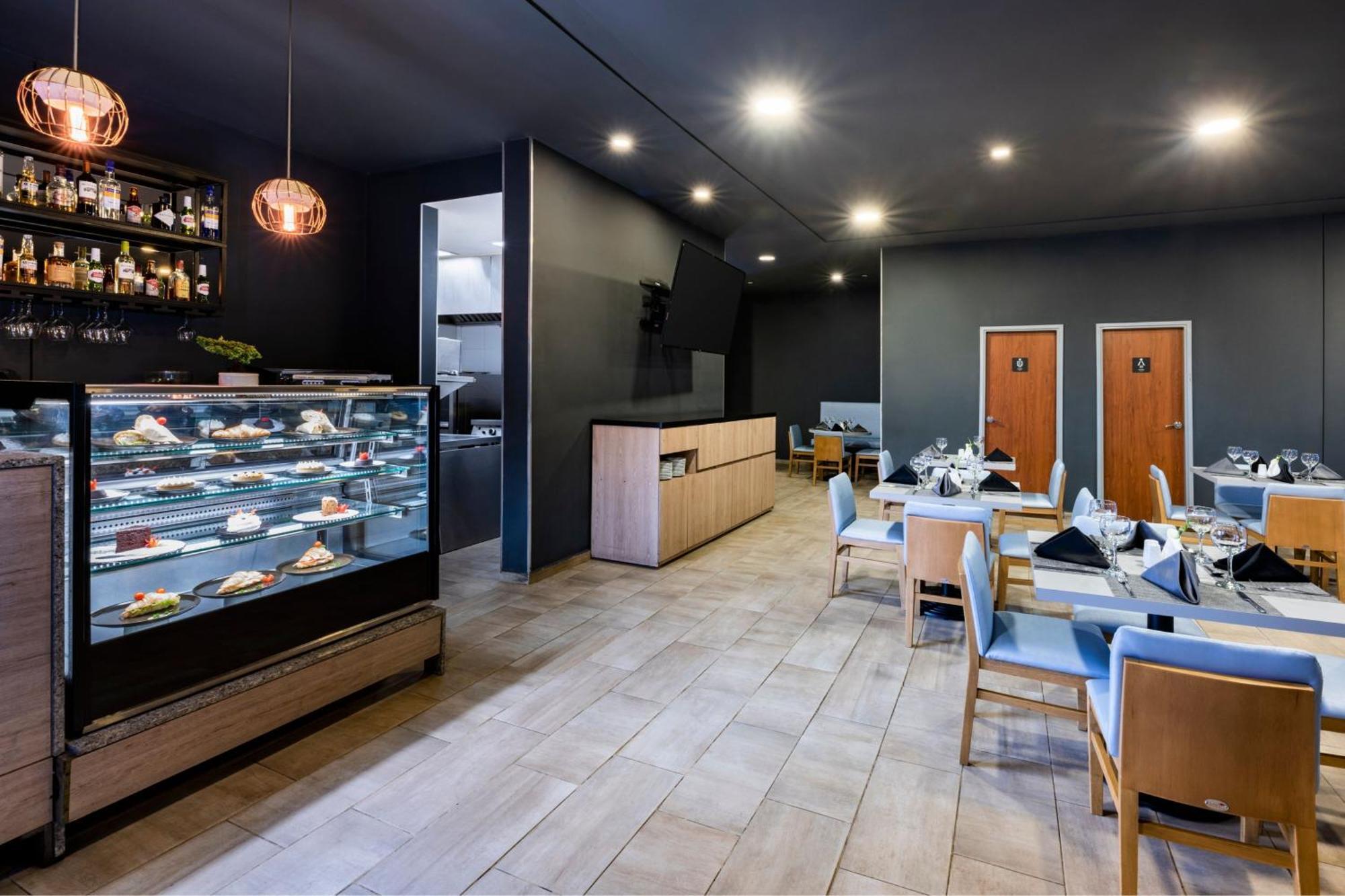 City Express Plus By Marriott Cali Colombia ภายนอก รูปภาพ