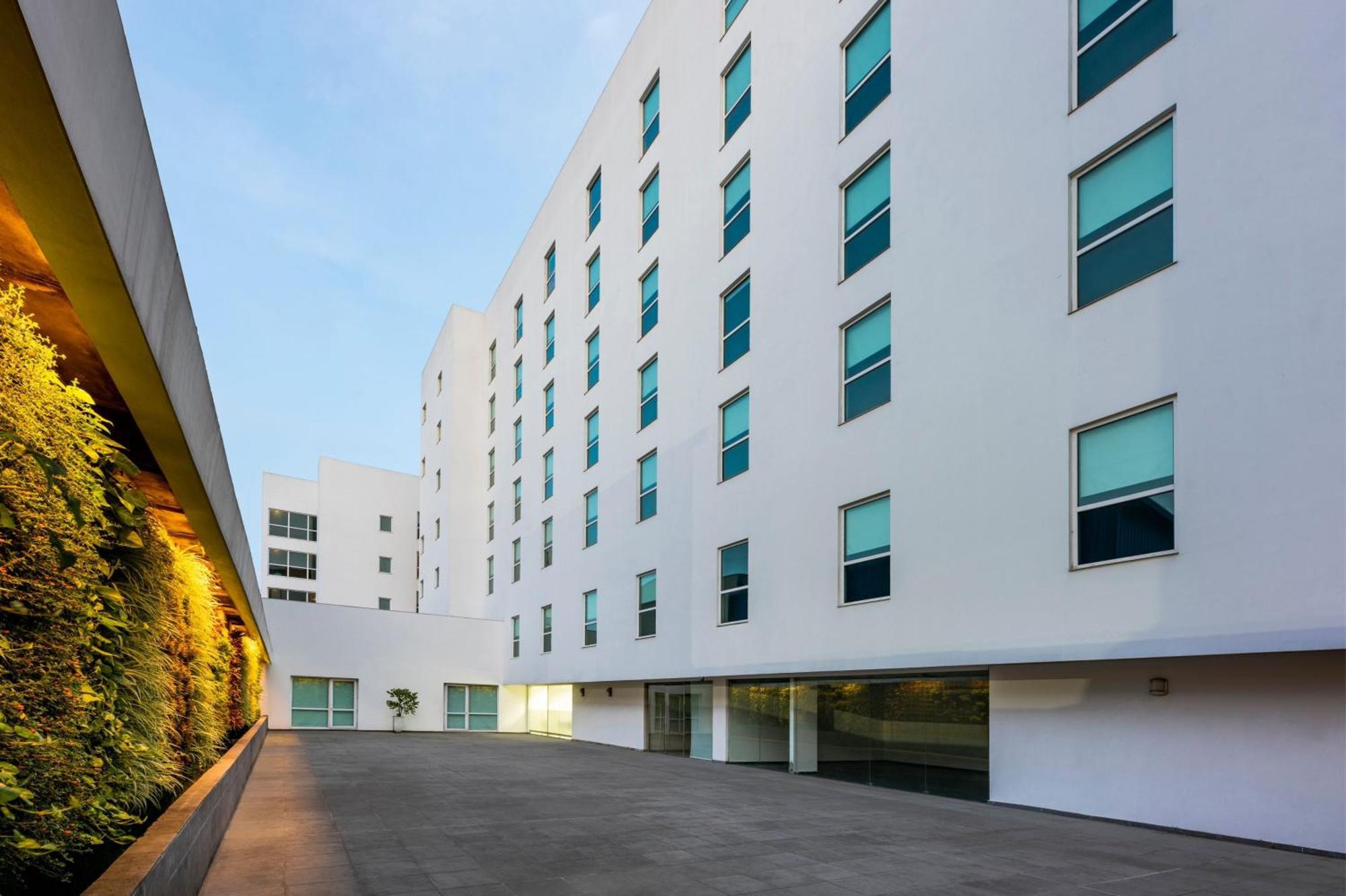 City Express Plus By Marriott Cali Colombia ภายนอก รูปภาพ